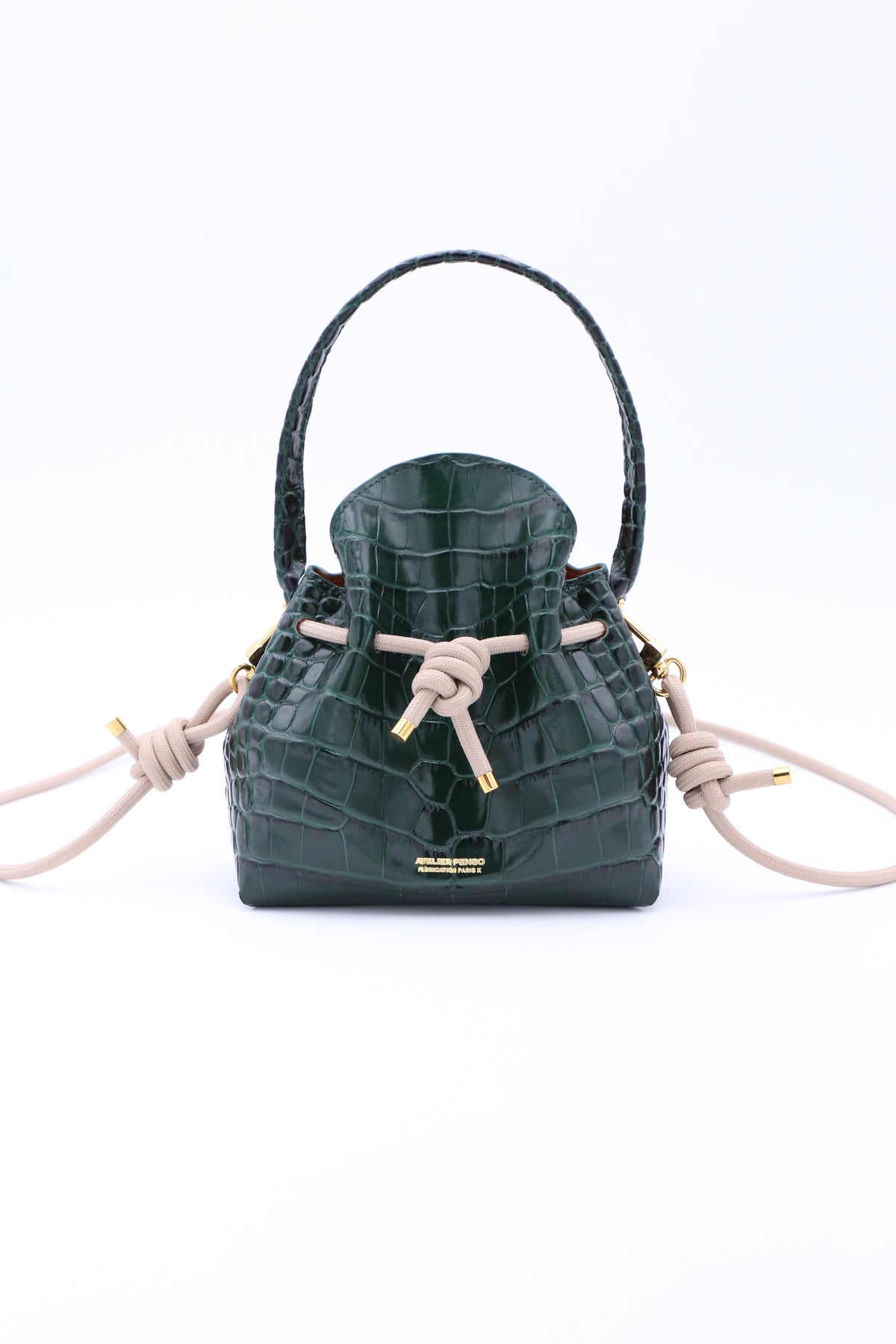 Comment choisir son sac seau en cuir?